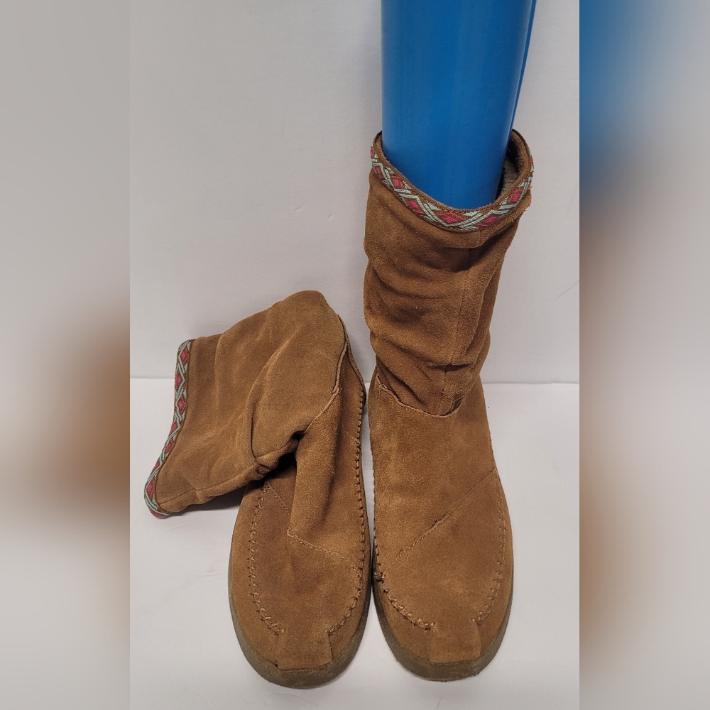 BOBS from Skechers Women's Tan Suede Winter Boots with Patterned Trim